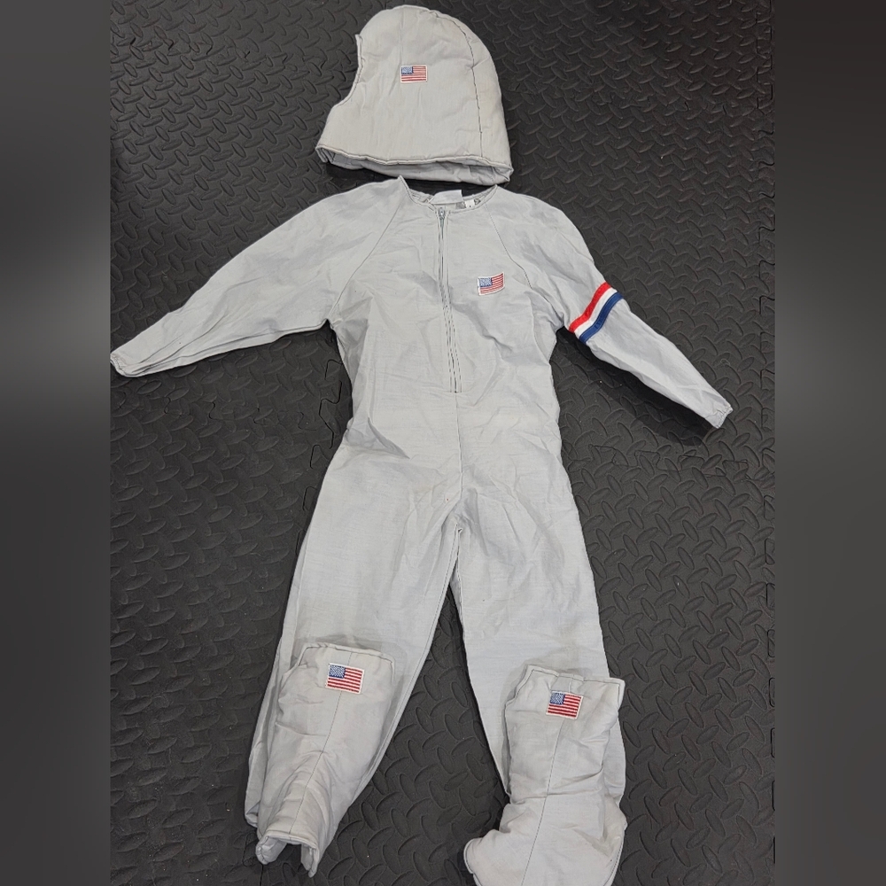 1987 Whimsicality Inc Child's Astronaut Costume